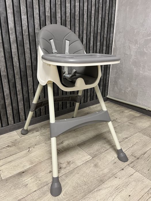 Детский стульчик для кормлени
