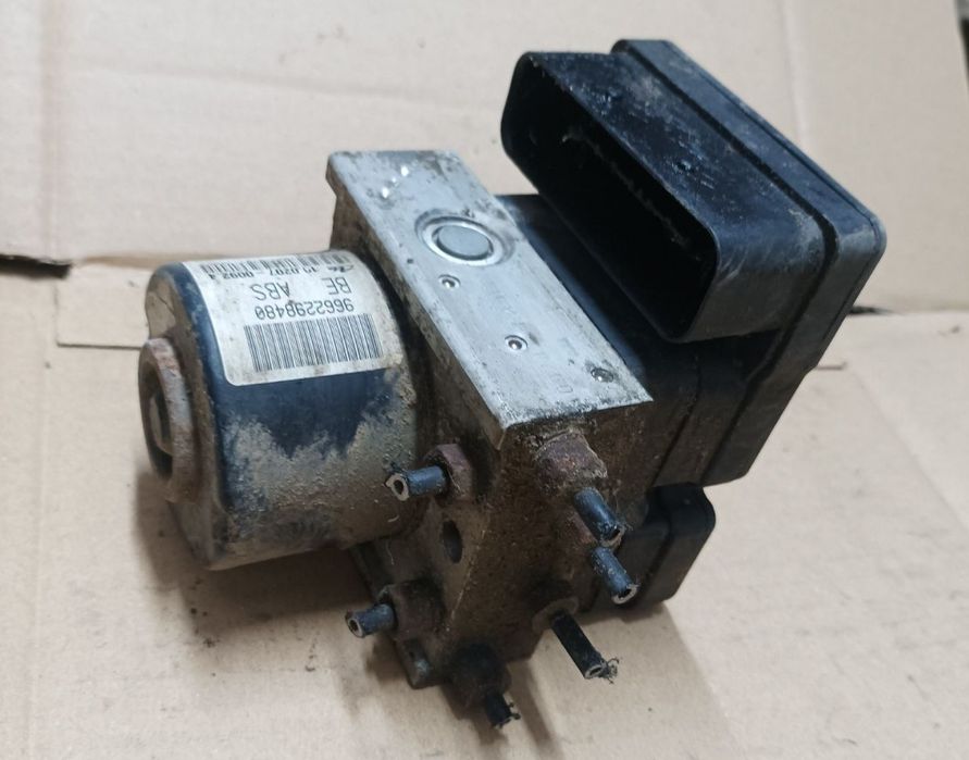 Pompă ABS : citroën Peugeot... bluza Marim