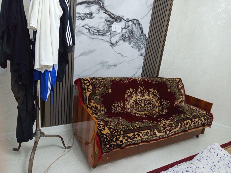 Большой расскладной диван + 2 кресло