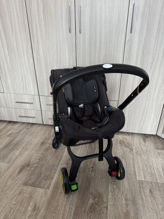 Коляска автолюлька