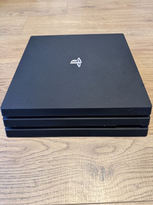 PS4 Pro+ 4 Jocuri