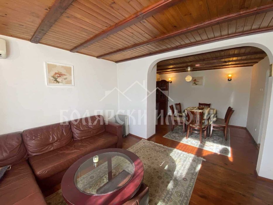 Продава се Къща в Дебелец - 202 кв.м за 477 €/кв.м - Снимка #9