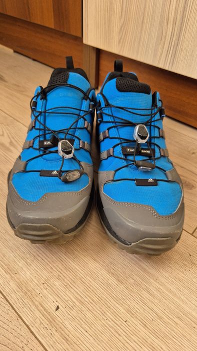 ADIDAS Terrex Swift R2