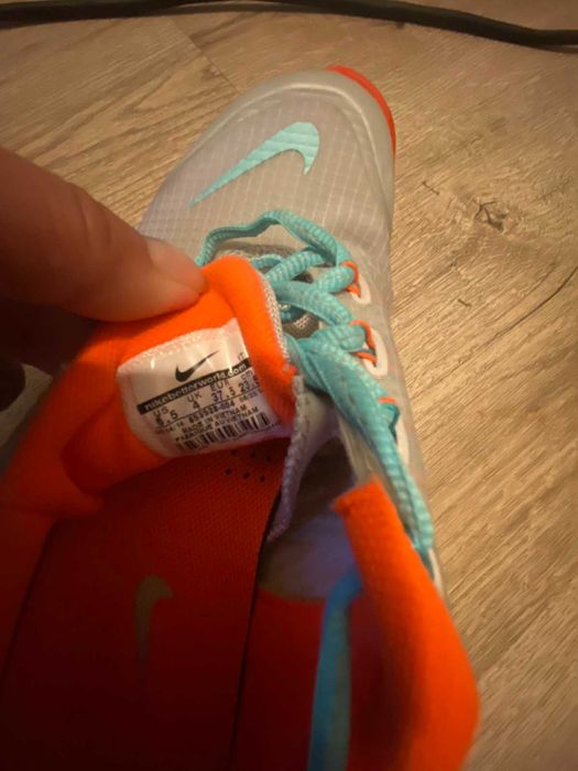 Продавам оригинални маратонки