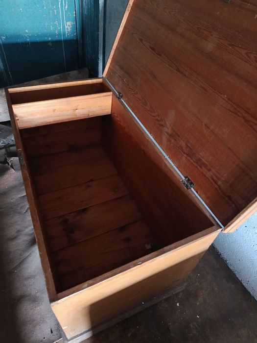 Продам сундук деревянный