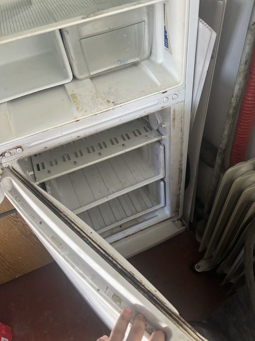 Холодильник на разбор на запчасти