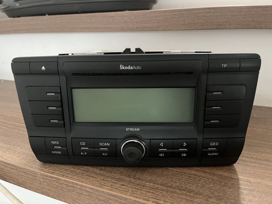 Vand CD player original Octavia 2
