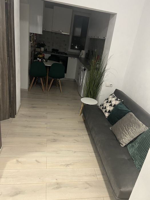 Apartament cu 2 camere , centrala termica