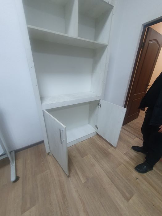 Книжные шкафы 2 шт