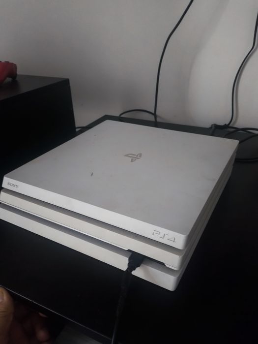 playstation 4 pro 1 tb