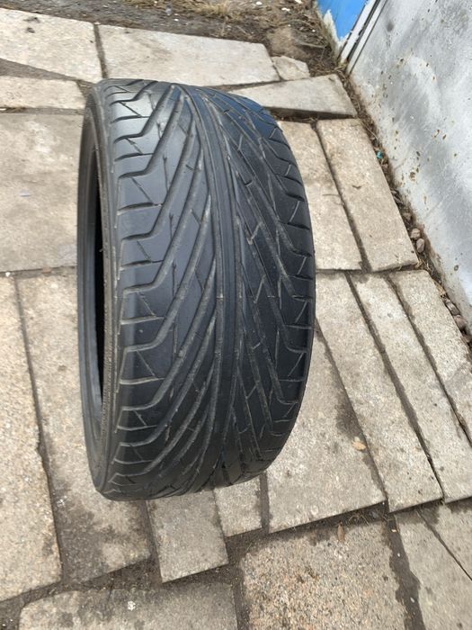 Продам 1шт шину 17р