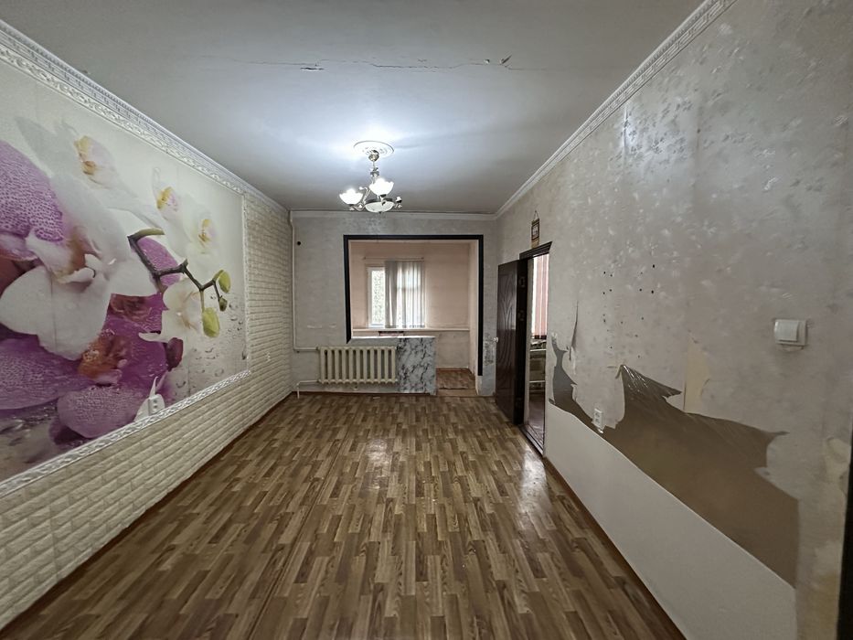 Феруза Продается квартира 2/1/4 балкон 1.5х3 ор-р: Школа 205