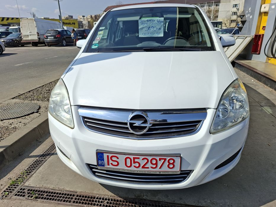 Opel zafira b facelift 2009 * 1.6 benzina *7locuri * jante iarna  vara