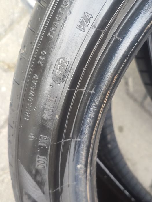 235 40 19 Pirelli