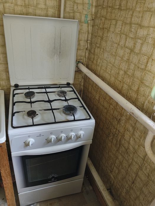 Продам газ.плиту