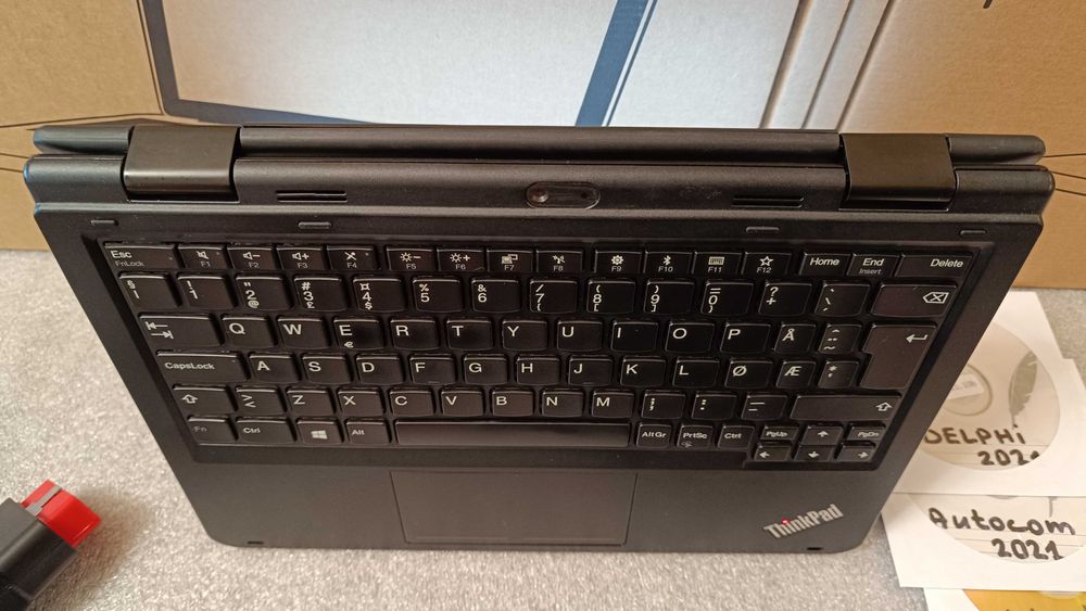 Комплект aвтодиагностика и лаптоп Lenovo Yoga с 8RAM и тъчскрийн екран