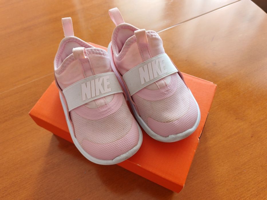 Детски маратонки Nike Flex Runner 4, розови, в кутия