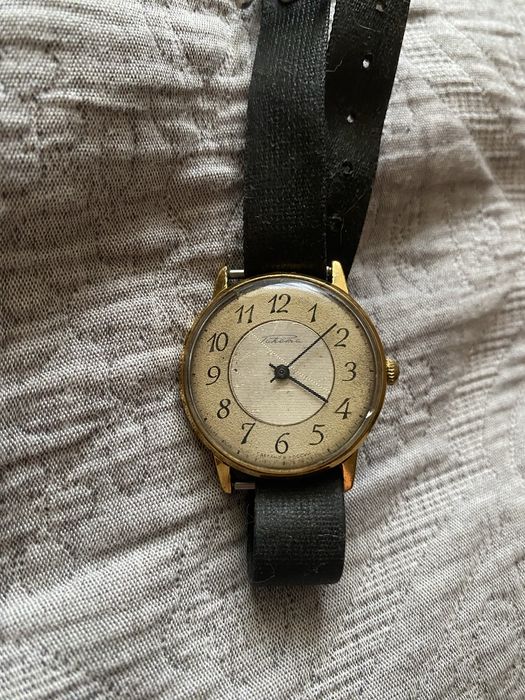 Продам наручные часы