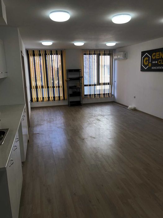 Дава се под наем Офис в Пловдив, Кършияка - 121 кв.м за 826.2 € - Снимка #3