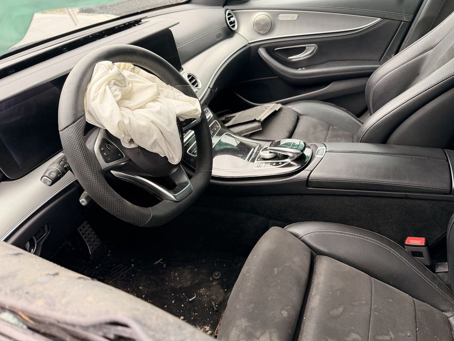 Mercedes E class w213 2.2 CDI  194кс , Мерцедес е клас цди На Части !