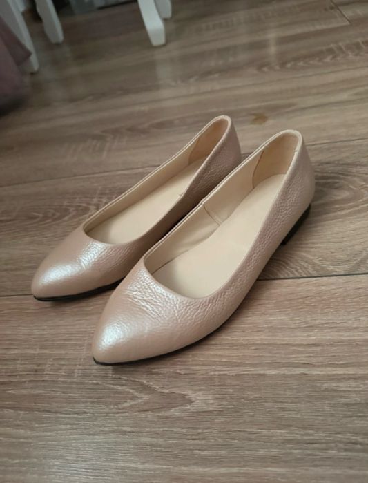Pantofi de piele