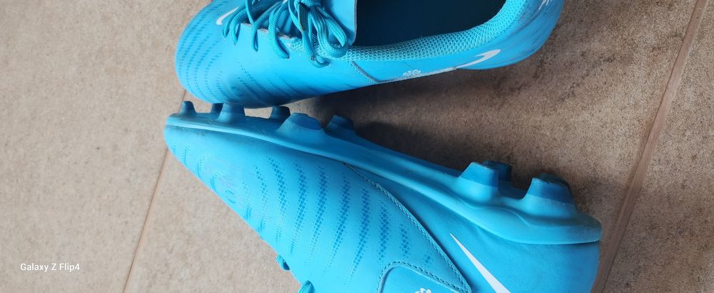 Бутонки Nike Phantom