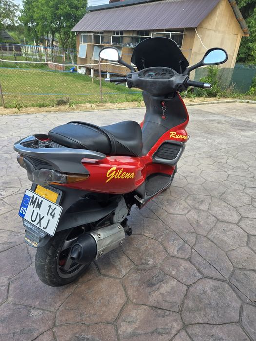 Vand Gillera runner
