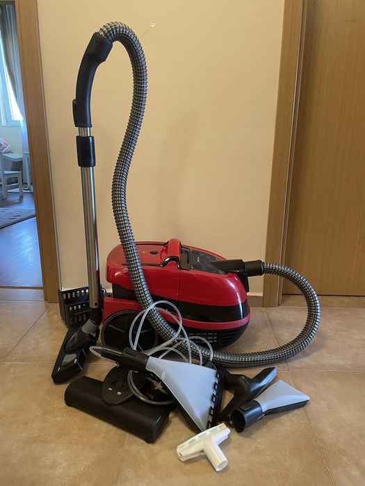 Перяща прахосмукачка bosch