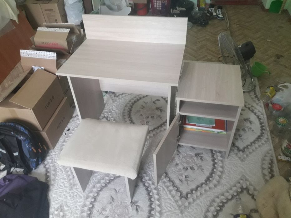 Стол, табурет, тумба детский.