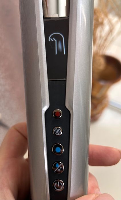 Преса за изправяне на коса