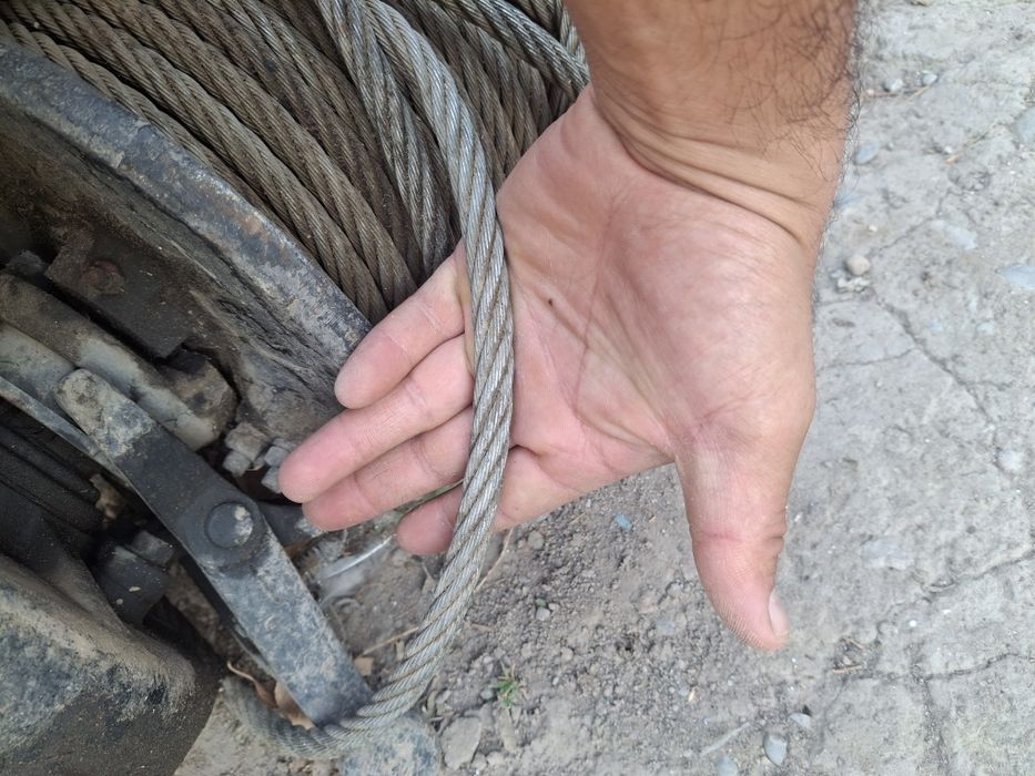 Трос продаётся 30 м