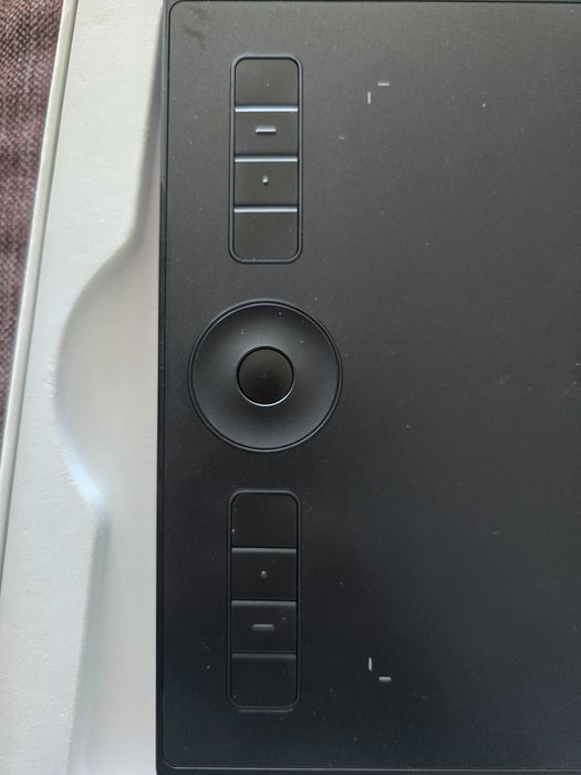 Графичен таблет Wacom Intuos PRO large (PTH-860)