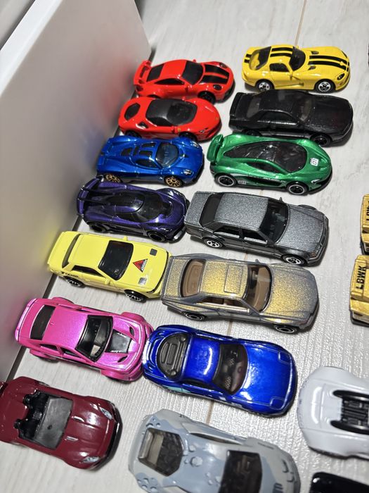 продам Hot wheels