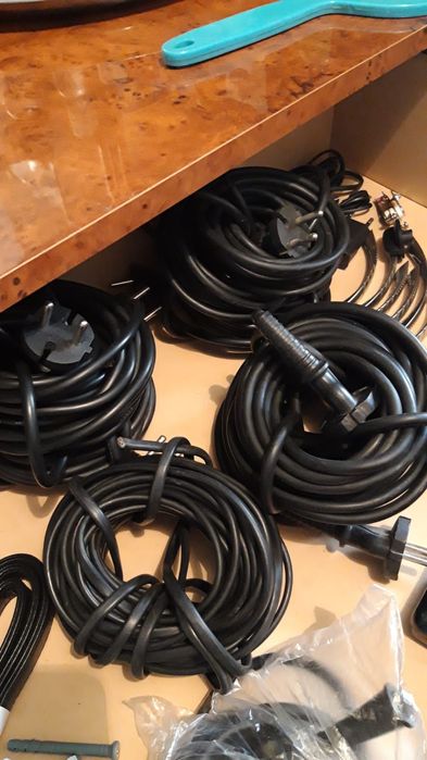 Кабеля двухжильные.