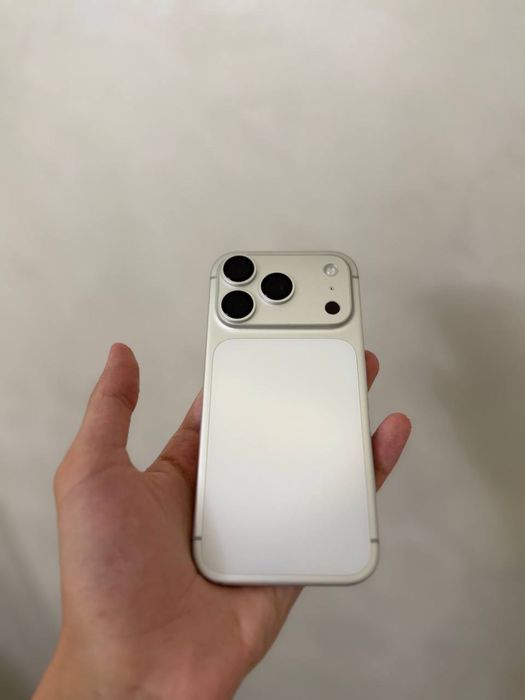 Срочно Iphone 17 Pro
