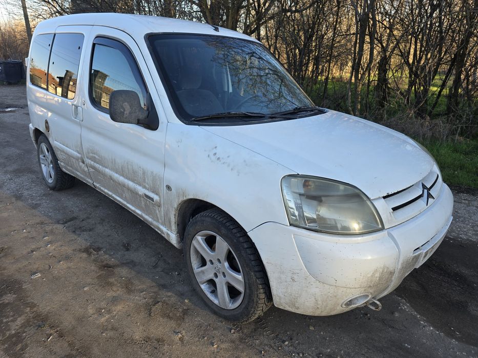 Продавам цитровн берлинло на части