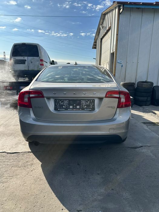 Dezmembram Volvo S60 2012 1.6 tdci D4162T Manual