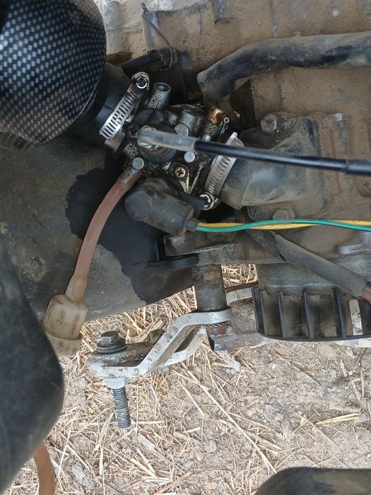 Schimb un scuter piaggio vespa de 80cc 2t