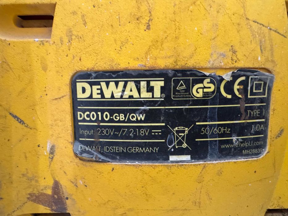 Радио - Dewalt DC010