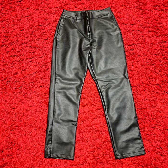 Pantaloni imitatie piele Trendyol, mar 36