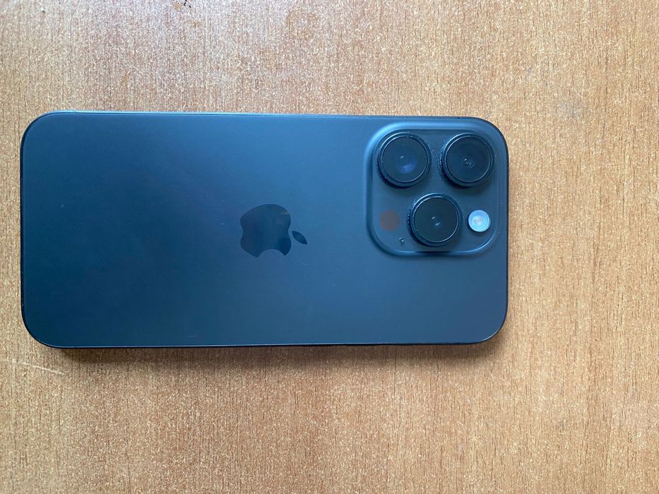 iPhone 15 pro 256гб