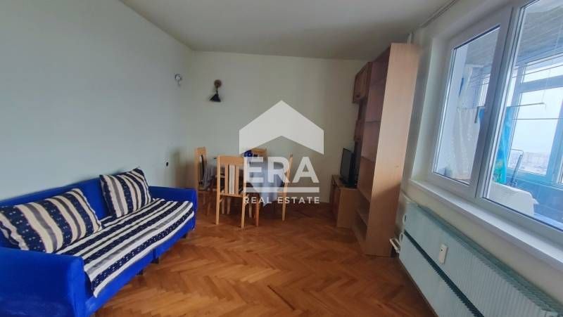 Тристаен апатамент под наем  с отделна кухня в кв. Младост