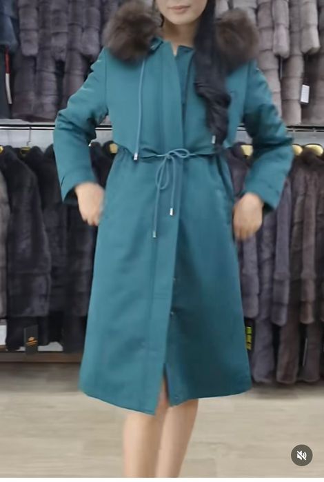 Парка женская                   .