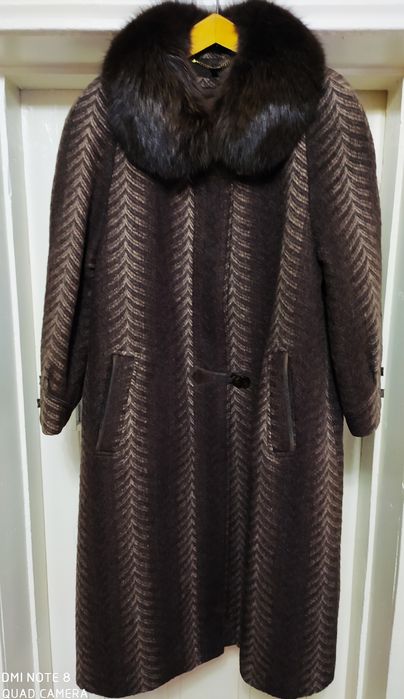 Женское пальто .