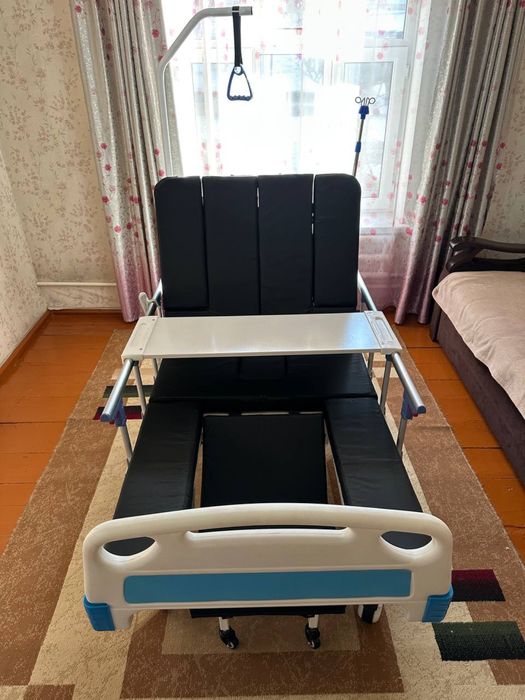 Электрическая медицинская кровать