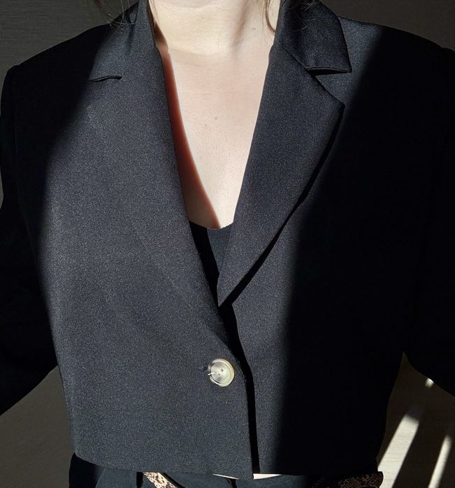 Черный укороченный пиджак