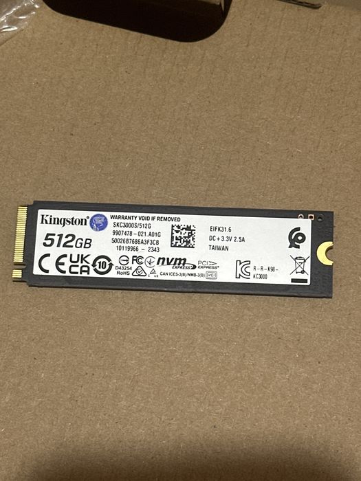 Память Kingston 512GB