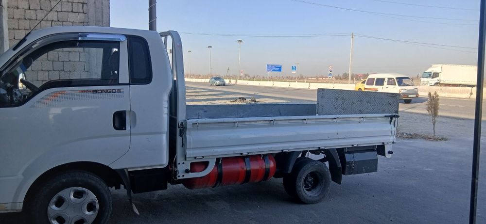 Kia sotiladi pirapan mator xama joyi zur ishlaydi aybi yuq yili 2017 2