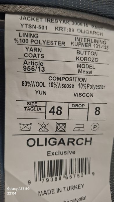 Костюм двойка   с  рубашкой  мужской .Одевал 1 раз кака новый качество