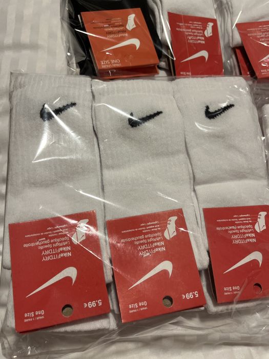 Sosete nike akbe si negre - marime unuversala